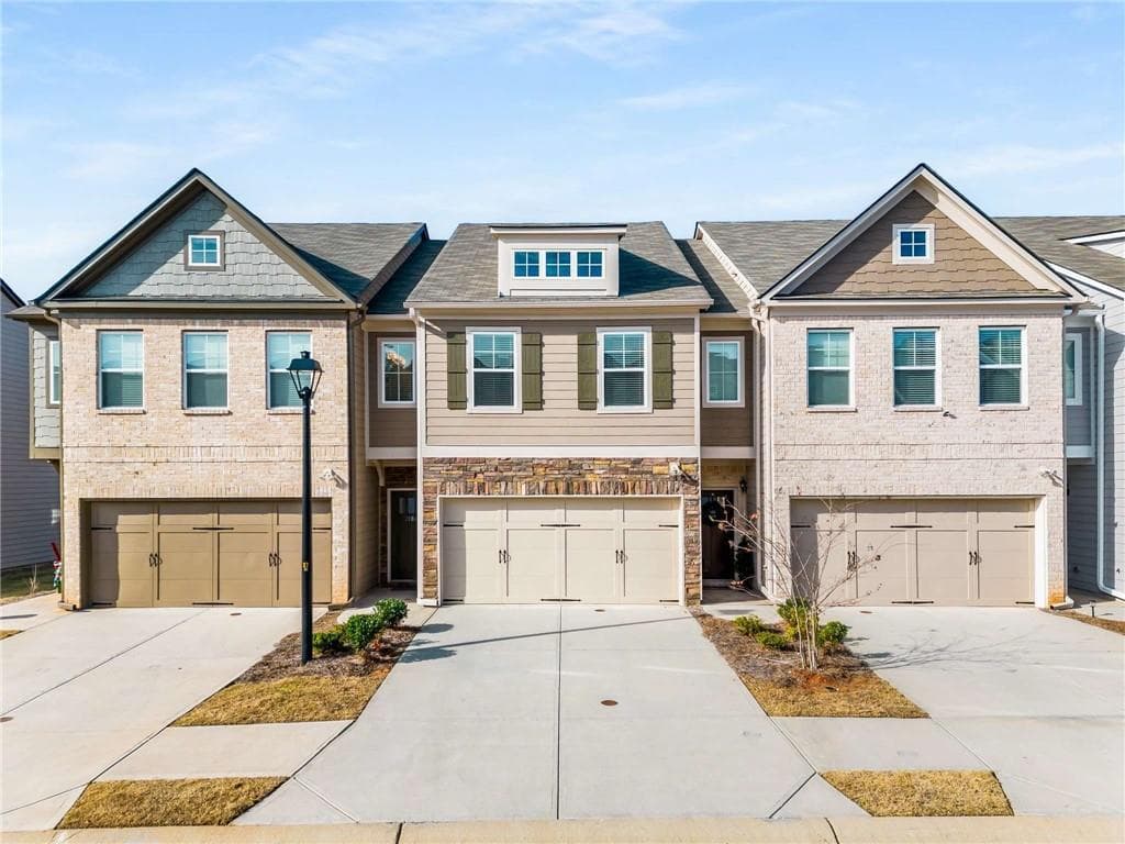 Riz Communities / Calhoun Riz Communities / Calhoun